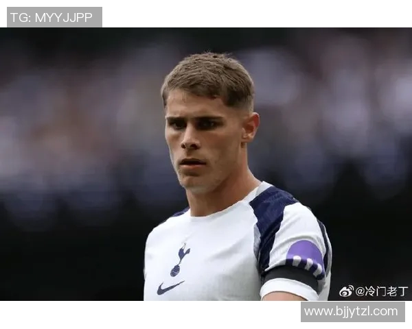 范德芬欧冠小组赛长途奔袭破门 热刺新星闪耀迈向世界顶级后卫